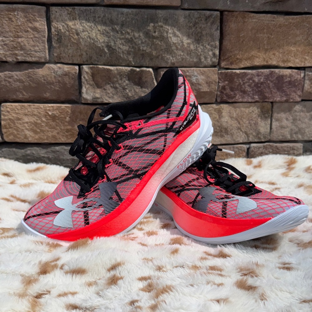 Under Armour Velocity Elite 2 “Black Astro Pink” NWOB